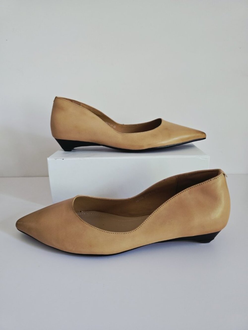 Express Tan Leather Pointed Toe Low Kitten Heel Slip On Shoes 8 38 Micro Wedge